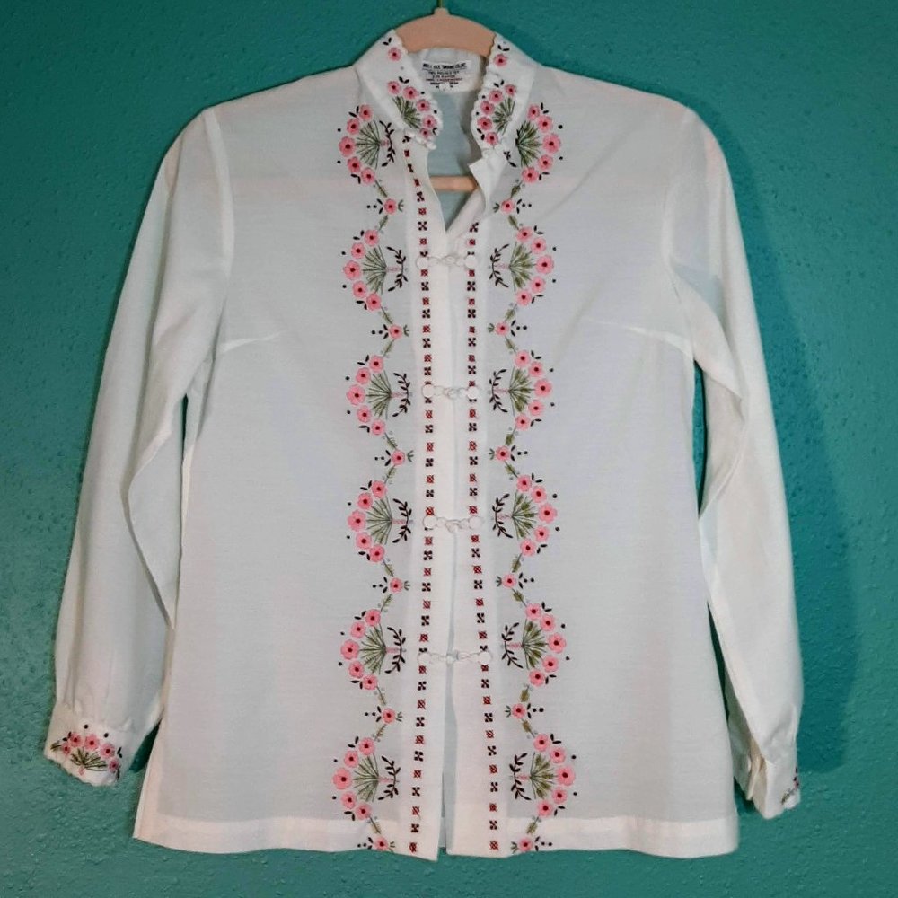 70's Vintage Hand Embroidered Wah-I Silk Trading Co. Inc Long Sleeve Shirt